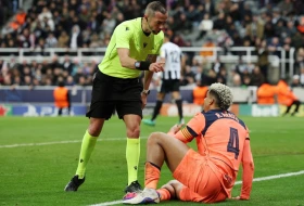 Arauho opet na meti navijača, ovako ne sme da se ponaša Barsin kapiten! Rešenje je opet "La Masija"?!